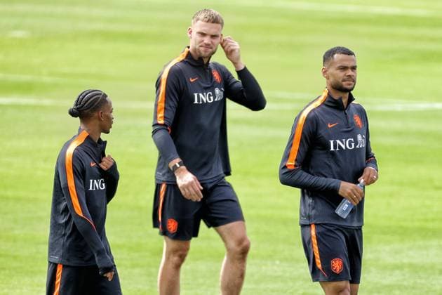 DALLAS, 15-06-2026, Southern Methodist University, World Cup 2026, Netherlands training following yesterday™s match against Japan. Picture shows Crysencio Summerville, Bart Verbruggen and Cody Gakpo Netherlands training in Dallas  x204386802x Copyright: