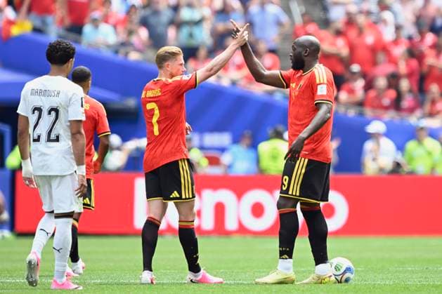 Belgium vs Egypt - 2026 FIFA World Cup, WM, Weltmeisterschaft, Fussball SEATTLE, USA - JUNE 15 : Lukaku Romelu forward of Belgium celebrates scoring a goal with De Bruyne Kevin forward of Belgium during the FIFA World Cup 2026 Group G match between Belgium and Egypt at the Lumen Field stadium on June 15, 2026 in Seattle, USA, 15 06 2026 Seattle United States of America  Copyright: xNicoxVereeckenx