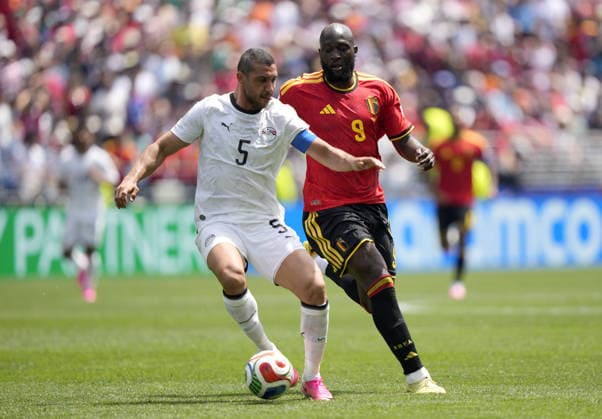 FIFA World Cup, WM, Weltmeisterschaft, Fussball 2026 - Group G - Belgium vs Egypt Romelu Lukaku (R) of Belgium in action against Ramy Rabia of Egypt during the FIFA World Cup 2026 group stage match Belgium against Egypt, in Seattle, USA, 15 June 2026. SEATTLE United States  Copyright: xSTEPHENxBRASHEARx