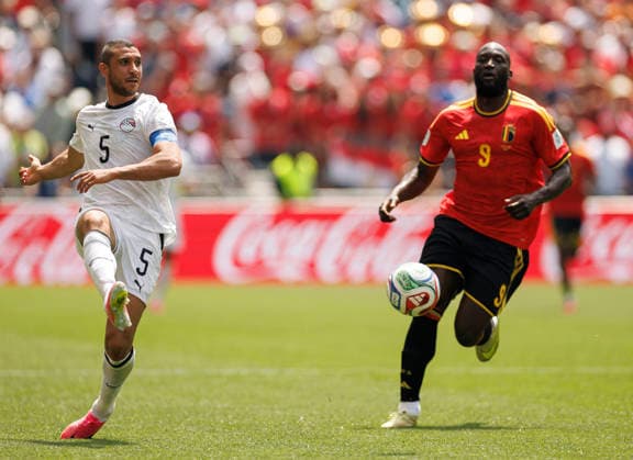 SEATTLE, WASHINGTON - JUNE 15: Ramy Rabia of Egypt passes the ball during the FIFA World Cup, WM, Weltmeisterschaft, Fussball 2026 Group G match between Belgium and Egypt at Seattle Stadium on June 15, 2026 in Seattle, Washington.  Copyright: xMBxMediax