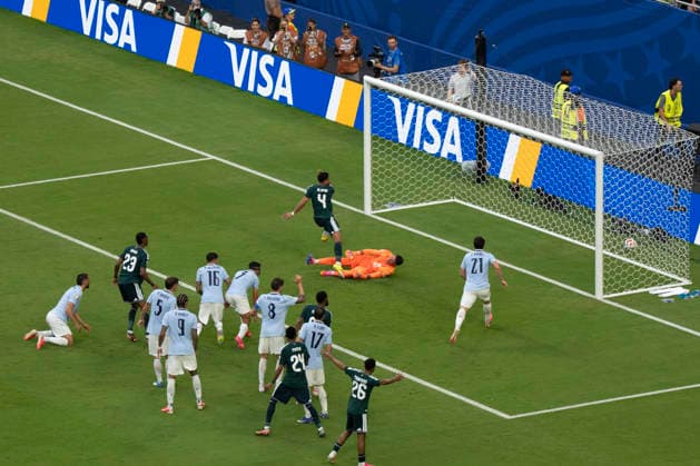 May 25, 2026, Miami Gardens, Florida, USA: Defender ABDULELAH ALAMRI (4) Saudi Arabia scores during the first half of the World Cup Group H, Round 1 match between Uruguay and Saudi Arabia at Miami Stadium. Miami Gardens USA - ZUMAd212 20260525_zsp_d212_035 Copyright: xRichardxDolex
