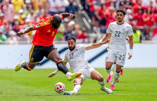 Belgium v Egypt - FIFA World Cup, WM, Weltmeisterschaft, Fussball 2026 - Group G SEATTLE, UNITED STATES - JUNE 14: Belgium s Romelu Lukaku (L) battles for the ball with an opponent during the 2026 FIFA World Cup Group G match between Belgium and Egypt at Seattle Stadium in Seattle, United States, on June 14, 2026. Ercin Erturk Anadolu Washington United States. Editorial use only. Please get in touch for any other usage.  Copyright: x2026xAnadoluxErcinxErturkx