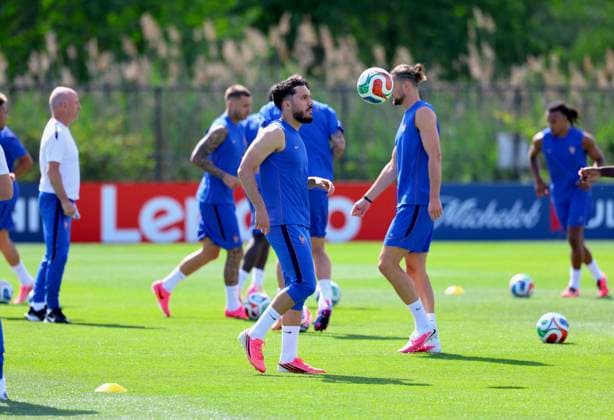 French Soccer Team at Practice Session - New Jersey French soccer players participe during a training session for the 2026 World Cup ahead of France-Senegal in New Jersey on June 15, 2026. Photo by Charles Guerin ABACAPRESS.COM Morristown NJ  Copyright: xGuerinxCharles ABACAx