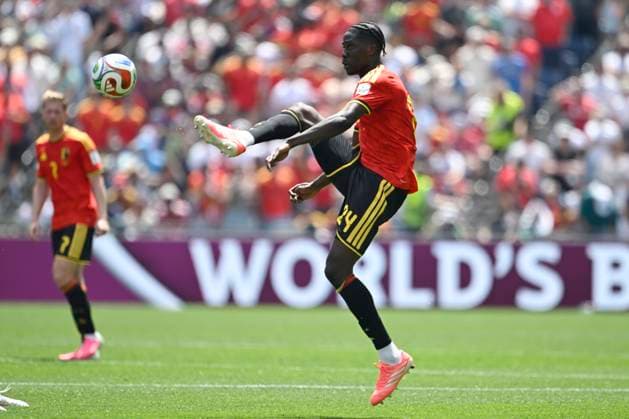 Belgium vs Egypt - 2026 FIFA World Cup, WM, Weltmeisterschaft, Fussball SEATTLE, USA - JUNE 15 : Onana Amadou midfielder of Belgium jumping towards the ball during the FIFA World Cup 2026 Group G match between Belgium and Egypt at the Lumen Field stadium on June 15, 2026 in Seattle, USA, 15 06 2026 Seattle United States of America  Copyright: xNicoxVereeckenx