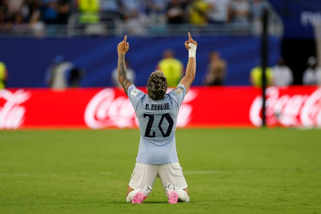 Maxi Araujo of Uruguay celebrates a goal during a Group H match at the 2026 FIFA World Cup, WM, Weltmeisterschaft, Fussball between Saudi Arabia and Uruguay at Hard Rock stadium in Miami, United States, 15 June 2026. FIFA World Cup 2026 - Group H - Saudi Arabia - Uruguay !ACHTUNG: NUR REDAKTIONELLE NUTZUNG!  Copyright: xAlbertoxEstevezx GR2125 20260616-55020606798_1