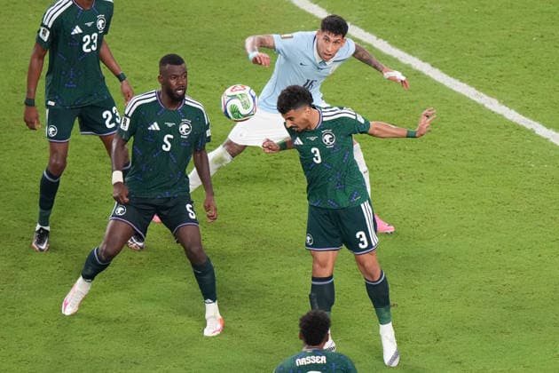 Ali Lajami (R) of Saudi Arabia in action during the FIFA World Cup, WM, Weltmeisterschaft, Fussball 2026 group stage H soccer match between Saudi Arabia and Uruguay at Hard Rock Stadium in Miami, USA, 15 June 2026. FIFA World Cup 2026 - Group H - Saudi Arabia vs Uruguay !ACHTUNG: NUR REDAKTIONELLE NUTZUNG!  Copyright: xALBERTOxBOALx GR2150 20260616-55020606882_1
