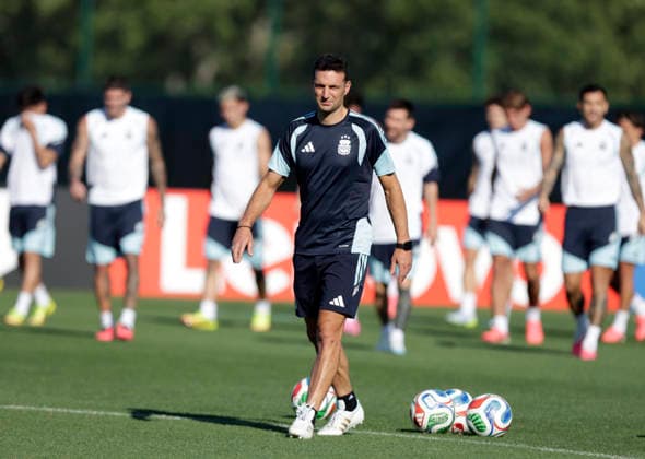 Lionel Scaloni. Entrenamiento de la Seleccion Argentina. COpa del Mundo 2026 Foto: FOTOBAIRES Copa Conmebol Libertadores