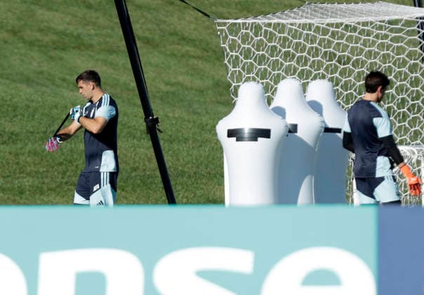 Emiliano Martinez. Entrenamiento de la Seleccion Argentina. COpa del Mundo 2026 Foto: FOTOBAIRES Copa Conmebol Libertadores