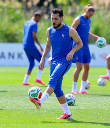French Soccer Team at Practice Session - New Jersey French player Rayan Cherki participes during a training session for the 2026 World Cup ahead of France-Senegal in New Jersey on June 15, 2026. Photo by Charles Guerin ABACAPRESS.COM Morristown NJ  Copyright: xGuerinxCharles ABACAx