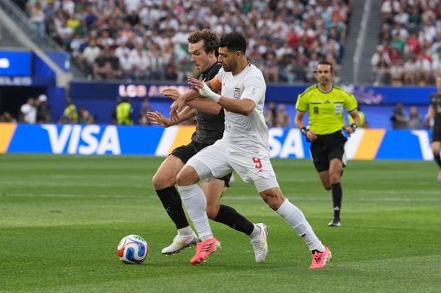Iran v New Zealand - FIFA World Cup, WM, Weltmeisterschaft, Fussball 2026 - Group G SANTA CLARA, UNITED STATES - JUNE 15: Mehdi Taremi (9) of Iran in action during the 2026 FIFA World Cup First Stage Group G match between IR Iran and New Zealand at the Los Angeles Stadium (SoFi Stadium) in Inglewood, California, United States on June 15, 2026. Tayfun Coskun Anadolu California United States. Editorial use only. Please get in touch for any other usage.  Copyright: x2026xAnadoluxTayfunxCoskunx