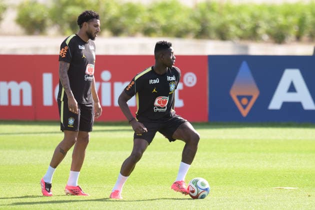 Fußball, WM 2026, 20260615, Training Brasilien. Im Bild v.l. Silva EDERSON (Brasilien, 2), Luiz HENRIQUE (Brasilien, 21). Morristown Red-Bull-Akademie New Jersey Vereinigte Staaten von Amerika