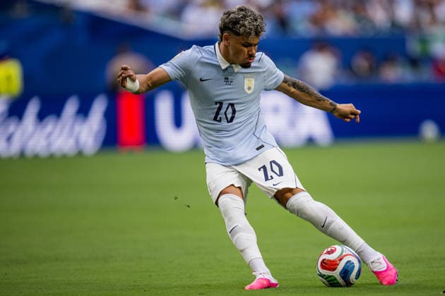 Maximiliano Araujo of Uruguay during the FIFA World Cup, WM, Weltmeisterschaft, Fussball 2026 Group H match between Saudi Arabia and Uruguay at Miami Stadium on June 15th, 2026. (Photo by Riquelve Nata Sports Press Photo)  Copyright: xRiquelvexNata SportsxPressxPhotox Sportspressphoto_SPR167555