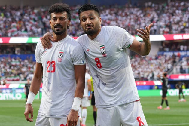 Ramin Rezaeian (L) and Mohammad Mohebbi (R) of Iran celebrate a goal during a Group G match of the 2026 FIFA World Cup, WM, Weltmeisterschaft, Fussball between Iran and New Zealand at SoFi Stadium in Los Angeles, USA, 15 June 2026. FIFA World Cup 2026 - Group G - Iran - New Zeland !ACHTUNG: NUR REDAKTIONELLE NUTZUNG!  Copyright: xOmarxAlonsox GR2193 20260616-55020607135_1