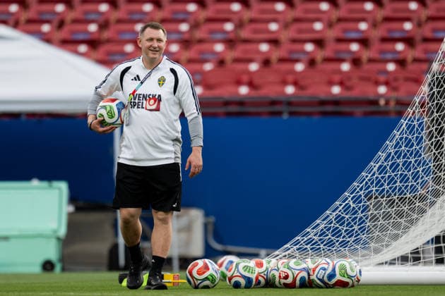 260615 Kim Källström, Head of National teams of Sweden during at a training session with Swedish national football team during day 5 of the FIFA World Cup, WM, Weltmeisterschaft, Fussball 2026 on June 15, 2026 in Dallas. Photo: Petter Arvidson BILDBYRAN kod PA PA1235 fotboll football soccer fotball vm fotbolls-vm fotball-vm fotbolls-vm 2026 fifa world cup 2026 träning practice training sverige sweden sverige a bbeng