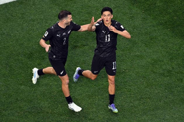 SOCCER IRAN NEW ZEALAND WORLD CUP, Eli Just of New Zealand celebrates his goal with Tim Payne of New Zealand during the Group G match between Iran and New Zealand as part of the FIFA 2026 World Cup at SoFi Stadium in Inglewood, California, USA, Thursday, June 11, 2026. ( NO ARCHIVING, EDITORIAL USE ONLY, AUSTRALIA USE ONLY INGLEWOOD CALIFORNIA UNITED STATES  Copyright: xAndrewxCornagax 20260616127300088384
