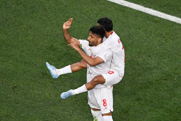 SOCCER IRAN NEW ZEALAND WORLD CUP, Mohammad Mohebbi of IR Iran celebrates his goal with Mehdi Ghayedi of IR Iran during the Group G match between Iran and New Zealand as part of the FIFA 2026 World Cup at SoFi Stadium in Inglewood, California, USA, Thursday, June 11, 2026. ( NO ARCHIVING, EDITORIAL USE ONLY, AUSTRALIA USE ONLY INGLEWOOD CALIFORNIA UNITED STATES  Copyright: xAndrewxCornagax 20260616158695339610