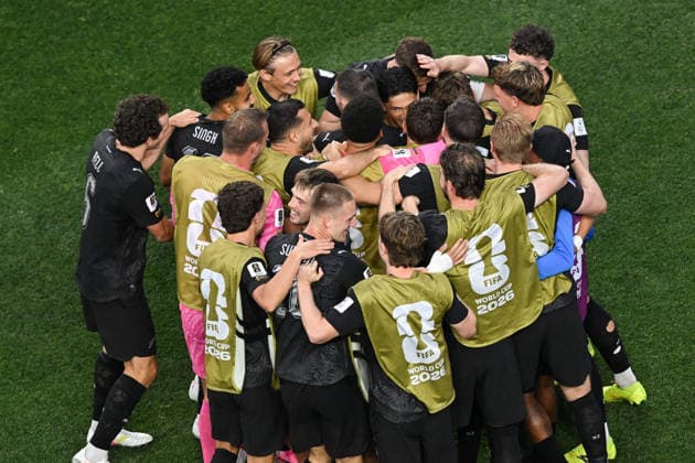 SOCCER IRAN NEW ZEALAND WORLD CUP, Eli Just of New Zealand celebrates his goal with reserves during the Group G match between Iran and New Zealand as part of the FIFA 2026 World Cup at SoFi Stadium in Inglewood, California, USA, Thursday, June 11, 2026. ( NO ARCHIVING, EDITORIAL USE ONLY, AUSTRALIA USE ONLY INGLEWOOD CALIFORNIA UNITED STATES  Copyright: xAndrewxCornagax 20260616196865418964