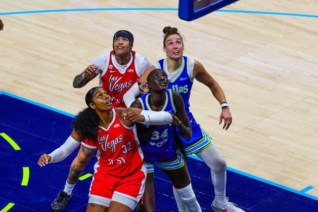 June 15, 2026, Arlington, Texas, USA: ARLINGTON, TX : Las Vegas Aces forward Cheyenne Parker-Tyus (32), Dallas Wings forward Awak Kuier (34) Las Vegas Aces forward Kierstan Bell (1) and Dallas Wings forward Alysha Clark (32) eye the ball under the net during their Commissioner CupÃ¢â‚¬â ¢s game at College Park Center in Arlington on Wednesday night. Arlington USA - ZUMAm257 20260615_zsp_m257_011 Copyright: xBrianxMcLeanx
