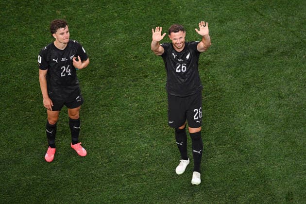 SOCCER IRAN NEW ZEALAND WORLD CUP, Tommy Smith of New Zealand waves to fans as Callan Elliott of New Zealand looks on following the Group G match between Iran and New Zealand as part of the FIFA 2026 World Cup at SoFi Stadium in Inglewood, California, USA, Thursday, June 11, 2026. ( NO ARCHIVING, EDITORIAL USE ONLY, AUSTRALIA USE ONLY INGLEWOOD CALIFORNIA UNITED STATES  Copyright: xAndrewxCornagax 20260616197336236635