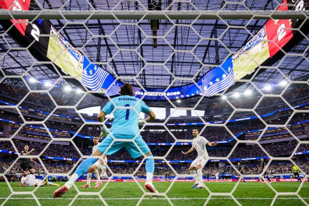 260615 Milad Mohammadi, Ehsan Hajisafi, goalkeeper Alireza Beiranvand and Saeid Ezatolahi of Iran during the FIFA World Cup, WM, Weltmeisterschaft, Fussball 2026 football match between Iran and New Zealand on June 15, 2026 in Los Angeles. Photo: Joel Marklund BILDBYRAN kod JM JM0824 bbeng fotboll football soccer fotball vm fotbolls-vm fotball-vm fotbolls-vm 2026 fifa world cup 2026 iran nya zeeland new zealand