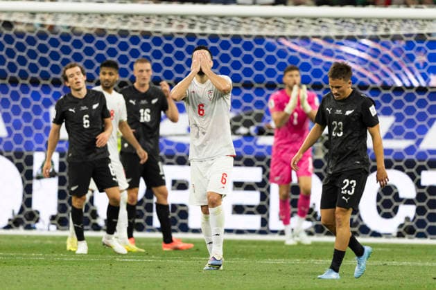 June 15, 2026, Los Angeles, California, USA: IR Iran Saeid Ezatolahi (6) reacts after missing a goal attempt against the New Zealand during the FIFA World Cup, WM, Weltmeisterschaft, Fussball Group G soccer match at SoFi Stadium in Inglewood, Calif., Monday, June 15, 2026. Los Angeles USA - ZUMAc68_ 20000101_zaf_c68_110 Copyright: xRingoxChiux