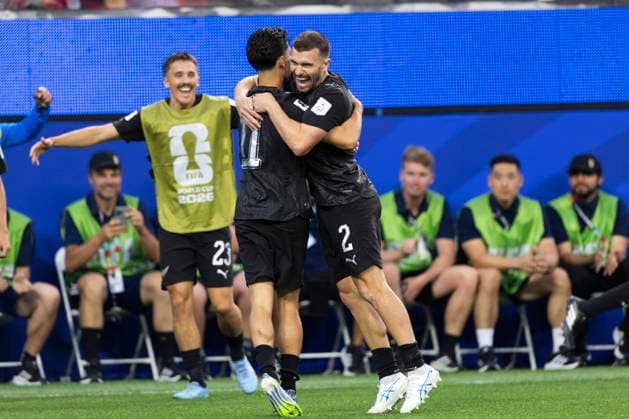 June 15, 2026, Los Angeles, California, USA: New Zealand Elijah Just (11) celebrates with Tim Payne (2) after scoring against the IR Iran during the FIFA World Cup, WM, Weltmeisterschaft, Fussball Group G soccer match at SoFi Stadium in Inglewood, Calif., Monday, June 15, 2026. Los Angeles USA - ZUMAc68_ 20000101_zaf_c68_113 Copyright: xRingoxChiux