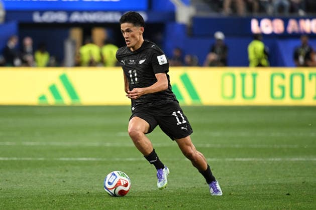 June 15, 2026: New Zealand midfielder Elijah Just (11) carries the ball against Iran in their 2026 FIFA World Cup, WM, Weltmeisterschaft, Fussball match in Los Angeles, California. Cal Media FIFA World Cup 2026: New Zealand Vs Iran JUN 15  - ZUMAc04_ 20260615_zma_c04_053 Copyright: xBrentxClarkx