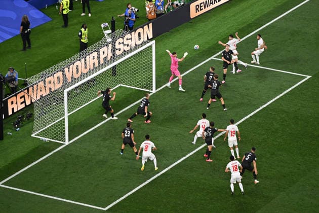 Late action in the New Zealand All Whites goal area, New Zealand All Whites v IR Iran, Group G football match of the FIFA World Cup, WM, Weltmeisterschaft, Fussball 2026 at Los Angeles Stadium, Los Angeles, USA on Monday 15 June 2026. Photo: Andrew Cornaga Los Angeles New Zealand Copyright: xAndrewxCornaga x