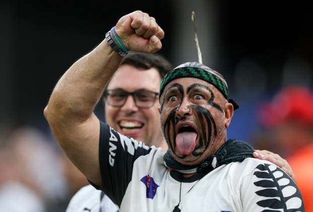 (260616) -- LOS ANGELES, June 16, 2026 -- A fan of New Zealand is seen before the group G match between Iran and New Zealand at the 2026 FIFA World Cup, WM, Weltmeisterschaft, Fussball at Los Angeles Stadium in Los Angeles, the United States, June 15, 2026. ) (SP)U.S.-LOS ANGELES-FOOTBALL-FIFA WORLD CUP-GROUP G-IRN VS NZL MaoxSiqian 