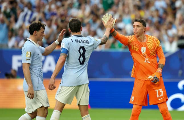(260616) -- MIAMI, June 16, 2026 -- Uruguay s goal keeper Fernando Muslera (R) reacts with teammates during the group H match between Saudi Arabia and Uruguay at the 2026 FIFA World Cup, WM, Weltmeisterschaft, Fussball at Miami Stadium, Miami, the United States, June 15, 2026. ) (SP)U.S.-MIAMI-FOOTBALL-FIFA WORLD CUP-GROUP H-KSA VS URU ZhangxChen 