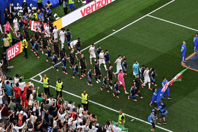 Teams walk onto field to begin match, New Zealand All Whites v IR Iran, Group G football match of the FIFA World Cup, WM, Weltmeisterschaft, Fussball 2026 at Los Angeles Stadium, Los Angeles, USA on Monday 15 June 2026. Photo: Andrew Cornaga Los Angeles New Zealand Copyright: xAndrewxCornaga x