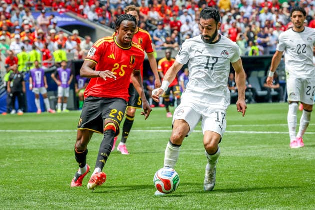 June 15, 2026, Seattle, Washington, USA: Belgium defender Nathan Ngoy (25) and Egypt midfielder Mohanad Lasheen (17) during the match between Belgium and Egypt in the World Cup 2026 at Seattle Stadium, Seattle, Washington Seattle USA - ZUMAj111 20260615_zsp_j111_059 Copyright: xTomxJonesx