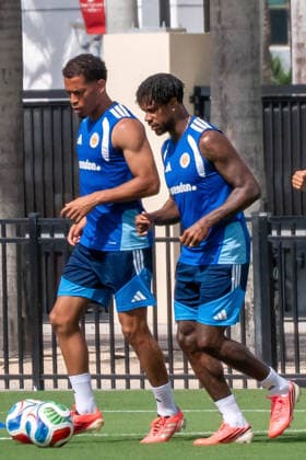 June 15, 2026, Boca Raton, Fl, USA: CuraoÂßao players jog together during a lively morning training session at their Boca Raton base one day after their match against Germany. Boca Raton USA - ZUMAc343 0859231967st Copyright: xChrisxBeckettx