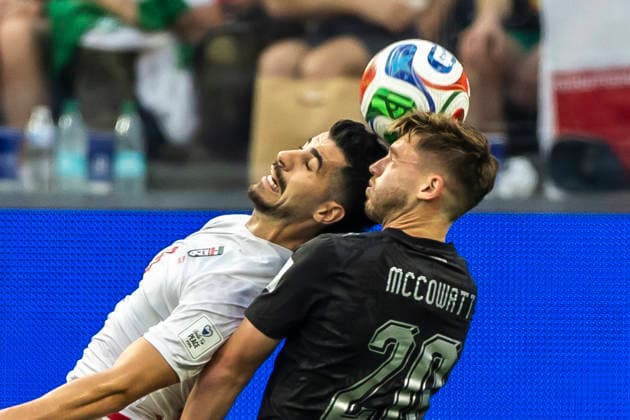 January 1, 2000, Los Angeles, California, USA: IR Iran Saeid Ezatolahi (6)and New Zealand Callum McCowatt (20) vie for the ball during the FIFA World Cup, WM, Weltmeisterschaft, Fussball Group G soccer match at SoFi Stadium in Inglewood, Calif., Monday, June 15, 2026. World Cup 2026: IR Iran Vs New Zealand  - ZUMAc68_ 20000101_zaf_c68_209 Copyright: xRingoxChiux