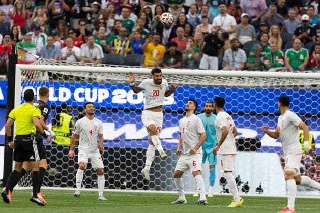 January 1, 2000, Los Angeles, California, USA: IR Iran Shahriyar Moghanloo (20) heads the ball against the New Zealand during the FIFA World Cup, WM, Weltmeisterschaft, Fussball Group G soccer match at SoFi Stadium in Inglewood, Calif., Monday, June 15, 2026. Los Angeles USA - ZUMAc68_ 20000101_zaf_c68_183 Copyright: xRingoxChiux