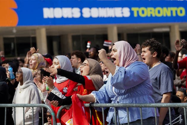 2026 FIFA World Cup, WM, Weltmeisterschaft, Fussball Screening at Nathan Phillips Square A fan of Egypt attends a screening of the 2026 FIFA World Cup to support their own team in the match between Egypt and Belgium at Nathan Phillips Square on June 15, 2026 in Toronto, Canada. (Photo by Leonardo Ramirez Eyepix Group) (Photo by Leonardo Ramirez Eyepix via Nexpher Images) Toronto