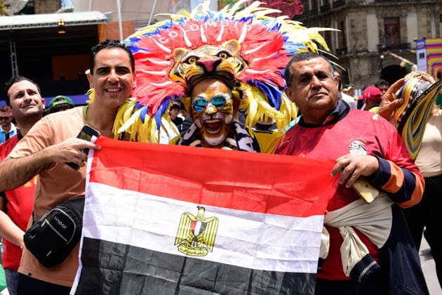 Fans At FIFA World Cup, WM, Weltmeisterschaft, Fussball Fan Fest in Mexico City Fans of the Irak national team, Nationalteam attend the Mexico™s FIFA World Cup Fan Festival at main square Zocalo to watch the 1st round mach between Belgium and Egypt of the FIFA World Cup. Mexico, as the host country of the World Cup, offers a variety of activities for tourists. on June 15, 2026, in Mexico City, Mexico. Mexico City CDMX Mexico Copyright: xLuisxBarronx