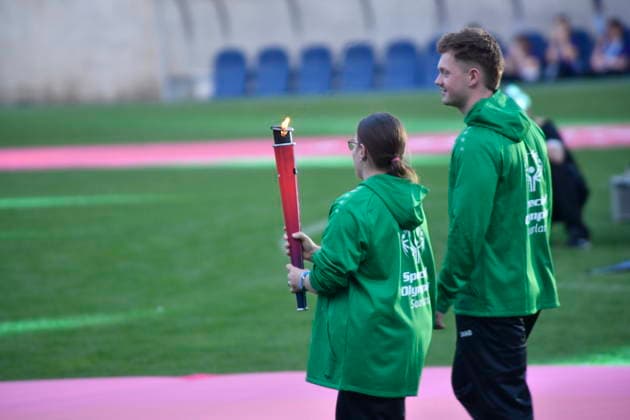 Im Saarbrücker Ludwigsparkstadion beginnen die Nationalen Spiele der Special Olympics am Montag (15. Juni 2026). Die feierliche Eröffnung der Spiele wird live im Fernsehen gesendet und gibt den Startschuss für Wettkämpfe von mehr als 4000 Athleten.