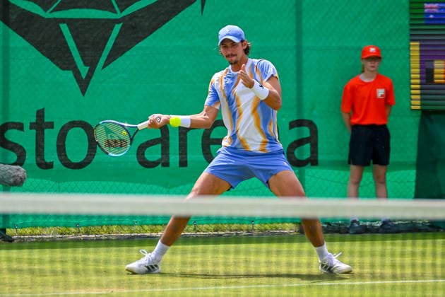 Alexei Popyrin (AUS) erwartet einen Ball auf der Vorhand TERRA WORTMANN Open 2026, Tennis, ATP, Tennis Herren Tennis Herren 500, Turnier, Hauptfeld, 16.06.2026, TERRA WORTMANN Open 2026, Tennis, ATP, Tennis Herren 500, Turnier, Hauptfeld, 16.06.2026 Halle
