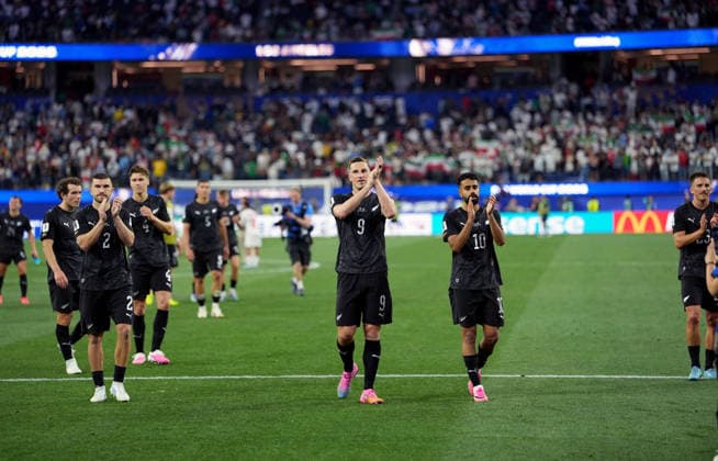 Iran v New Zealand - FIFA World Cup, WM, Weltmeisterschaft, Fussball 2026 - Group G LOS ANGELES, UNITED STATES - JUNE 15: Team of New Zealand greet fans after the 2026 FIFA World Cup First Stage Group G match between IR Iran and New Zealand at the Los Angeles Stadium (SoFi Stadium) in Inglewood, California, United States on June 15, 2026. Tayfun Coskun Anadolu California United States. Editorial use only. Please get in touch for any other usage.  Copyright: x2026xAnadoluxTayfunxCoskunx