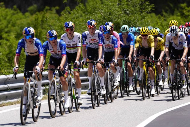 The race during Stage 3 of the Giro Next Gen 2026, from Sibari to Villa d Agri di Marsicovetere, Italy, Tuesday, June 16, 2026.  Copyright: xFabioxFerrari LaPressex