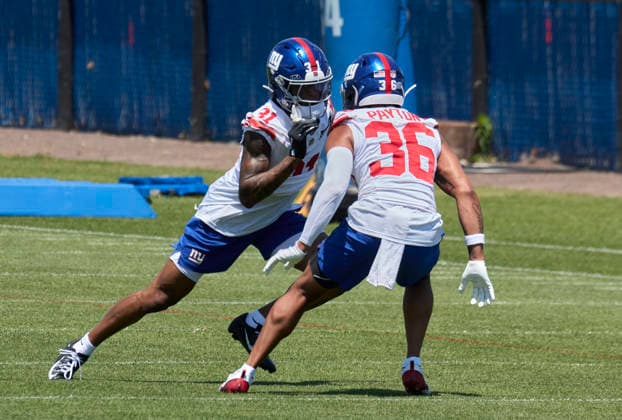 New York Giants cornerback Nic Jones (31) and Rico Payton (36) during minicamp held at the Quest Diagnostics Training Center in East Rutherford, New Jersey. CSM NFL, American Football Herren, USA 2026: NY Giants Minicamp June 09  - ZUMAc04_ 20260616_zma_c04_017 Copyright: xDuncanxWilliamsx