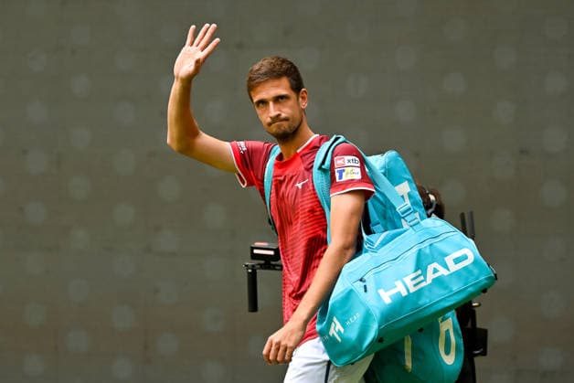 Vit Kopriva (CZE) betritt den Center Court TERRA WORTMANN Open 2026, Tennis, ATP, Tennis Herren Tennis Herren 500, Turnier, Hauptfeld, 16.06.2026, TERRA WORTMANN Open 2026, Tennis, ATP, Tennis Herren 500, Turnier, Hauptfeld, 16.06.2026 Halle