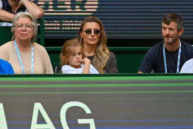 Sophia Thomalla (Mitte) mit Tochter Mayla auf dem Center Court bei den TERRA WORTMANN OPEN TERRA WORTMANN Open 2026, Tennis, ATP, Tennis Herren Tennis Herren 500, Turnier, Hauptfeld, 16.06.2026, TERRA WORTMANN Open 2026, Tennis, ATP, Tennis Herren 500, Turnier, Hauptfeld, 16.06.2026 Halle