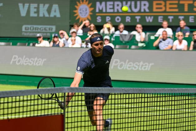 Alexander Zverev (GER) am Netz TERRA WORTMANN Open 2026, Tennis, ATP, Tennis Herren Tennis Herren 500, Turnier, Hauptfeld, 16.06.2026, TERRA WORTMANN Open 2026, Tennis, ATP, Tennis Herren 500, Turnier, Hauptfeld, 16.06.2026 Halle