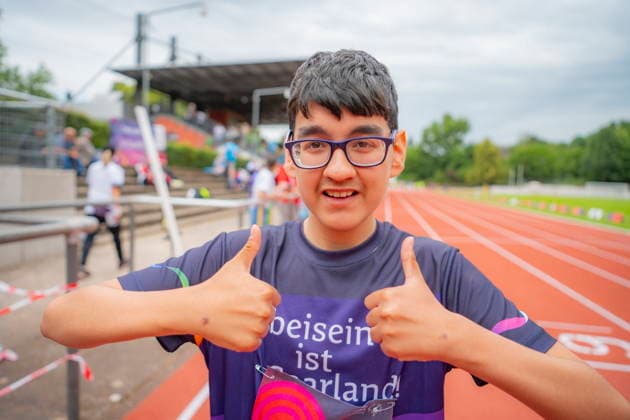 Im Saarbrücker Stadion am Kieselhumes beginnen die Nationalen Spiele der Special Olympics am Dienstag (16. Juni 2026) mit den ersten Leichtathletik Wettkämpfen im 100 Meter Lauf und im Kugelstoßen. Im Bild: Yousuf Rasooli vom Team der AWO-Förderschule am Ökosee.