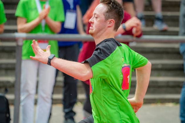 Im Saarbrücker Stadion am Kieselhumes beginnen die Nationalen Spiele der Special Olympics am Dienstag (16. Juni 2026) mit den ersten Leichtathletik Wettkämpfen im 100 Meter Lauf und im Kugelstoßen.