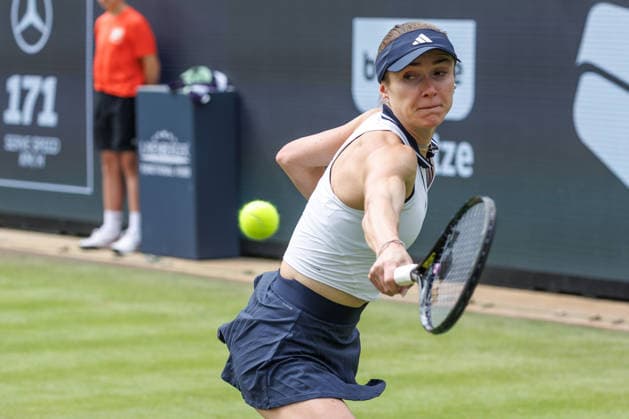 Berlin, 15.06.26, Tennis: VANDA Pharmaceuticals BERLIN TENNIS OPEN 2026 im Steffi-Graf-Stadion. Damen, Einzel. E. Svitolina (UKR) vs A. Kalinskaya. E. Svitolina retourniert einen Ball. VANDA Pharmaceuticals BERLIN TENNIS OPEN 2026