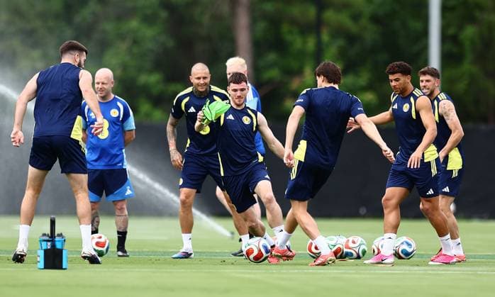 Andy Robertson of Scotland Scotland Training and press conference, PK, Pressekonferenz 2026 FIFA World Cup, WM, Weltmeisterschaft, Fussball Football, Atrium Health Performance Park, Charlotte, USA - 16 Jun 2026Charlotte Atrium Health Performance Park United States of America EDITORIAL USE ONLY No use with unauthorised audio, video, data, fixture lists, club league logos or live services. Online in-match use limited to 120 images, no video emulation. No use in betting, games or single club league player publications.  Copyright: xMichaelxZemanek Shutterstockx 16928907z