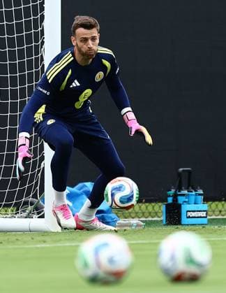 Angus Gunn of Scotland Scotland Training and press conference, PK, Pressekonferenz 2026 FIFA World Cup, WM, Weltmeisterschaft, Fussball Football, Atrium Health Performance Park, Charlotte, USA - 16 Jun 2026Charlotte Atrium Health Performance Park United States of America EDITORIAL USE ONLY No use with unauthorised audio, video, data, fixture lists, club league logos or live services. Online in-match use limited to 120 images, no video emulation. No use in betting, games or single club league player publications.  Copyright: xMichaelxZemanek Shutterstockx 16928907aq